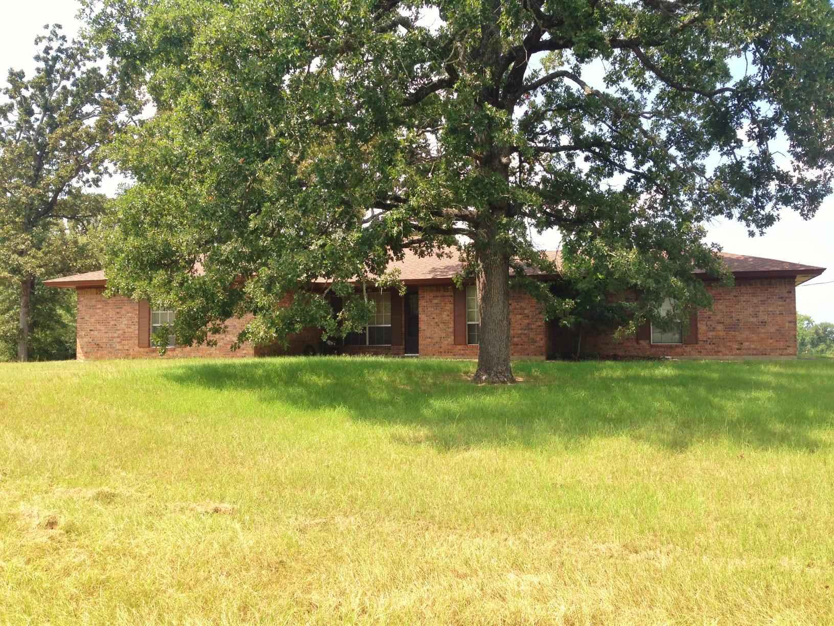 16.45 acres in Leon County, Texas Circle T Realty Centerville TX