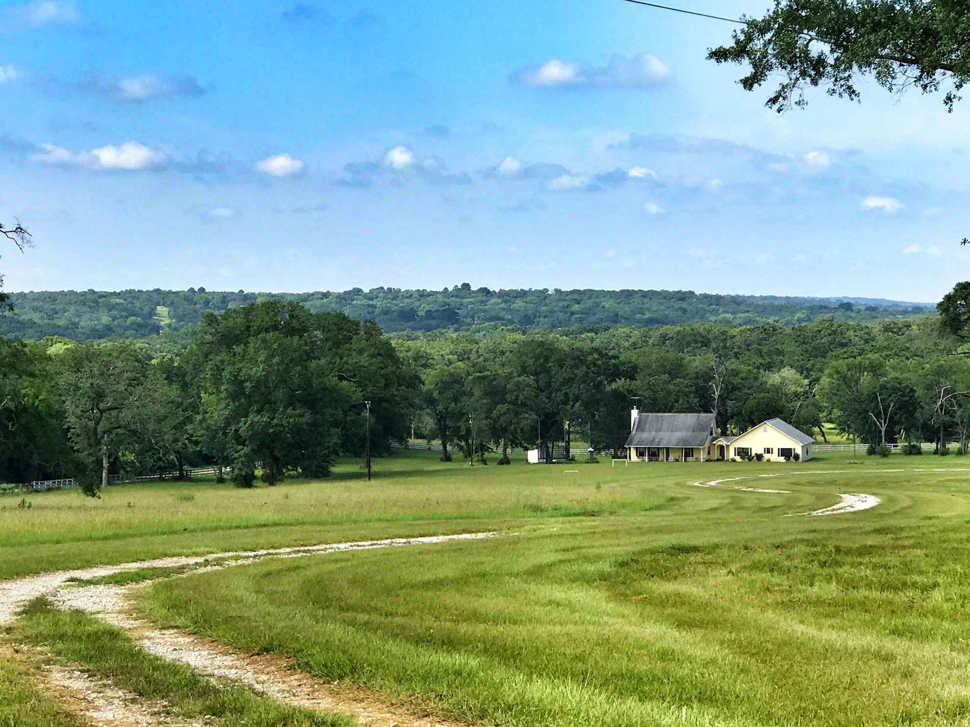 160.89 acres in Leon County, Texas Circle T Realty Centerville TX Commercial Residential Real