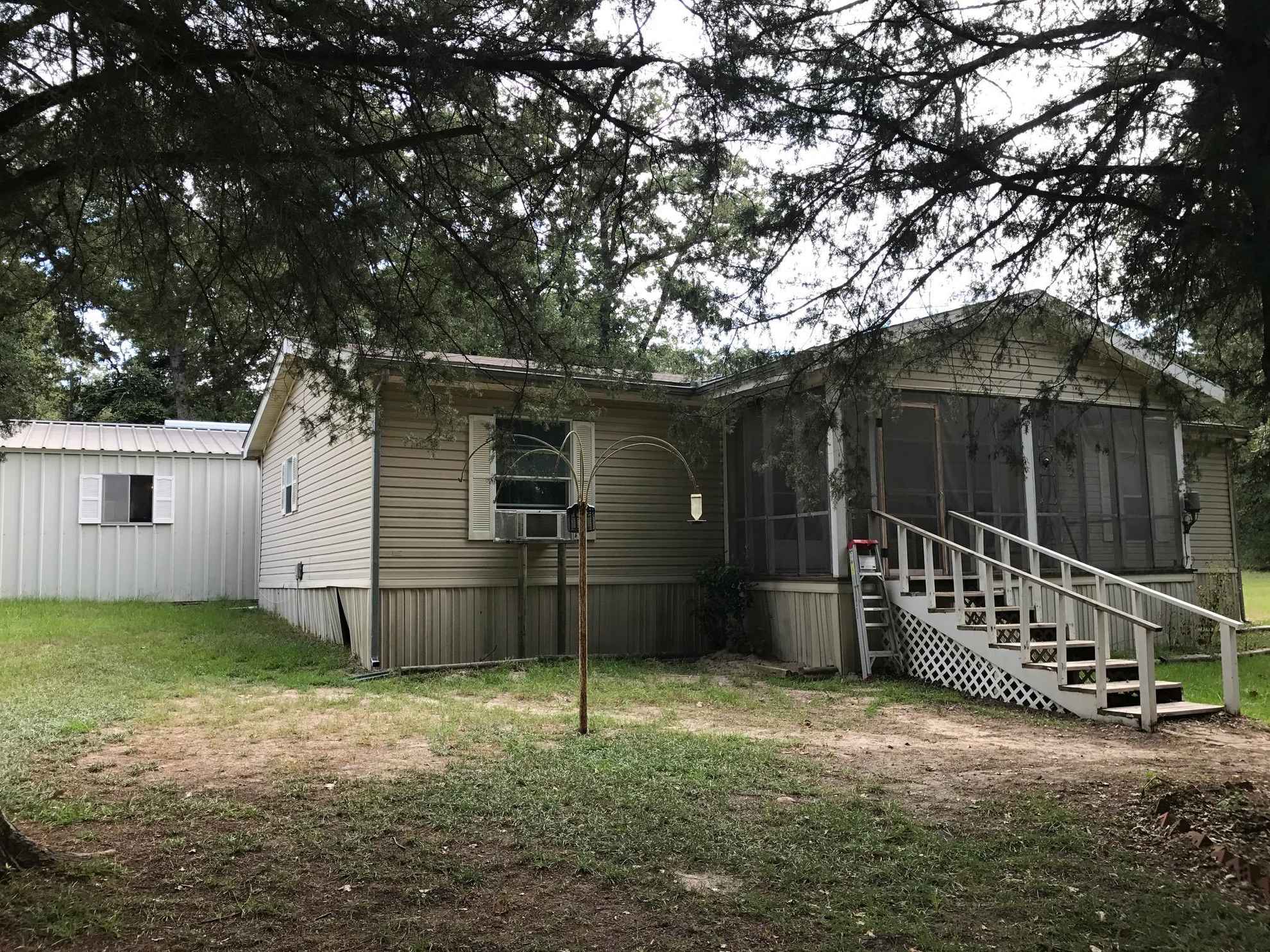 8.55 acres in Leon County, Texas Circle T Realty Centerville TX